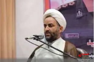 علما مجاهدان و پرچمداران انقلاب اسلامی هستند