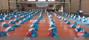 توزیع بیش از دو هزار بسته کمک مومنانه در قالب پانزدهمین مرحله رزمایش مواسات و همدلی نظرآباد+تصاویر