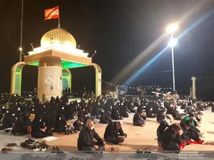 شب تاسوعا در تپه نورالشهدا شهرکرد