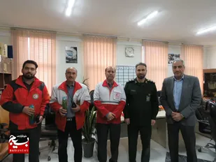 دیدار مدیران اجرایی شهر کرج با فرمانده ناحیه مقاومت بسیج امام حسین(ع)