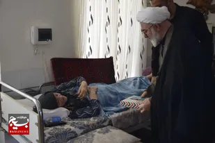 دیدار مسوولان شاهرود با خانواده شهدا+عکس