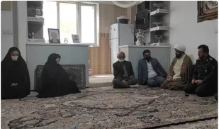 دیدار مسئولین پیشوا با خانواده شهید مدافع حرم مازیار کریمی