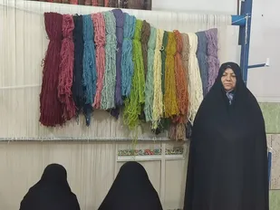 راه اندازی کارگاه اشتغال زایی قالی بافی وپته بافی توسط بسیجی کارآفرین حوزه کوثر شهرستان کهنوج
