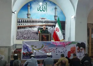 مردم ایران دلبسته انقلاب  اسلامی هستند