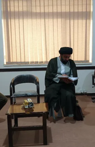 در عرصه بصیرتی،دینی و سیاسی باید به صورت جهادی کار کرد
