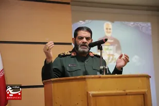 مداحان، ستایشگران و وعاظ، مروجان تفکر غنی  اهل بیت (ع) در جامعه هستند