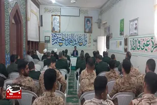نشست سیاسی کارکنان سپاه ناحیه تویسرکان