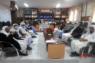 به مناسبت هفته مبارک بسیج نشست بصیرتی با علمای اهل سنت شهرستان خاش برگزار شد