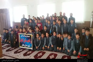 دیدار دانش&zwnj;آموزان مدرسه راهیان کوثر با امام جمعه ملایر