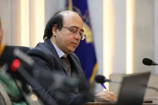 عبور از نگاه صفر و صدی، شرط کاهش قطب&zwnj;بندی در علوم سیاسی است