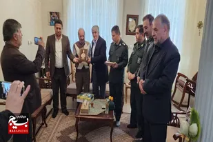 دیدار مسئول سازمان بسیج اصناف استان همدان با خانواده شهدا در تویسرکان