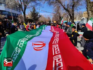 خروش مردم بام ایران در راهپیمایی ۲۲بهمن+فیلم
