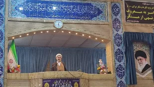 امام جمعه دزفول: یمن آماده در هم پیچیدن هیمنه آمریکا، اسراییل و انگلیس است