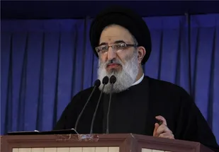گروهک منافقین با جنگ هشتگ ها و لایک ها باورها را هدف گرفته اند