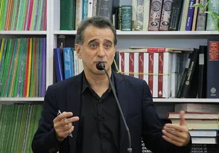 رونمایی از کتاب&zwnj;های &laquo;خاکستر و ققنوس&raquo; و &laquo;شاعر دشت و هور&raquo;