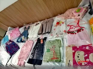 اهدای ۳۰ دست لباس کودکانه به خانواده های نیازمند شهرستان اشتهارد