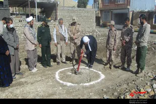 کلنگ&zwnj;زنی احداث 7 باب منزل مسکونی توسط بسیج سازندگی همدان در ازگله