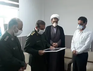 تجلیل فرمانده ناحیه سپاه  بندرعباس از پزشکان