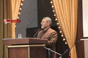 چهل سال دوم انقلاب اسلامی برای جوانان است