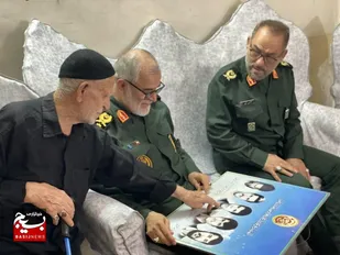 دیدار فرمانده سپاه شهدا آذربایجان&zwnj;غربی با  خانواده شهیدان نظری