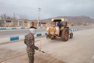 شهرها و روستاهای اردستان توسط سپاه ضدعفونی می&zwnj;شود