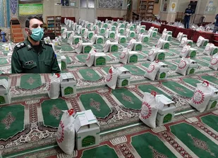 آغاز مرحله پنجم کمک مومنانه در پیشوا/ توزیع دو هزار بسته معیشتی در آستانه نوروز ۱۴۰۰