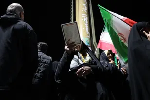 لنز دوربین در میان موشک&zwnj;ها؛ نگاهی به نمایش ویژه در میدان شهدای اراک