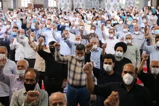 محکومیت اقدام اهانت&zwnj;آمیز نشریه فرانسوی توسط نمازگزاران اردکانی