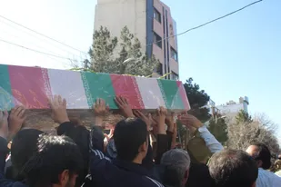 تشییع پیکر سه شهید گمنام در شاهرود+تصاویر