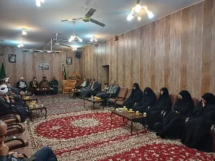 اگر گوشمان به منویات رهبری انقلاب باشد میتوانیم شاخصه های دولت انقلابی را بیابیم