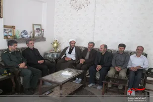 دیدار مسئولان شهرستان بهار با خانواده شهدا