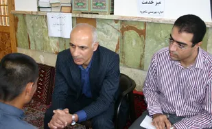 برپایی میزخدمت اداره بهزیستی شاهرود در محل نمازجمعه+ تصاویر
