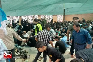 شور و حال خادمین حسینی و خدمت به زائران کربلا در روستای توچغاز و نمازگاه ملایر
