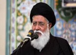 اقتصاد مقاومتی جز با تکیه بر نیروی انسانی عملی نمی&zwnj;شود/دولت و مجلس به کارگران توجه ویژه داشته باشند