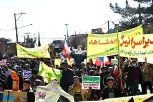 راهپیمایی با شکوه یوم الله ۲۲ بهمن در شهرستان بهاباد برگزار شد