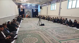 ملت ایران همچنان بر مواضع اصولی خود پایدار ایستاده است