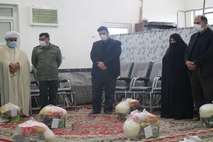 توزیع ۱۰۰ بسته مواد غذایی در قالب طرح شهید سلیمانی (ره) در بجستان