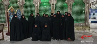 تجدید بیعت بانوان بسیجی استان قم با بنیان&zwnj;گذار کبیر انقلاب