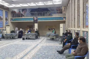 جلسه روزانه قرارگاه مرکزی نهضت خدمات رسانی شهید حاج قاسم سلیمانی در میبد برگزار شد