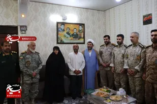 دیدار سرتیپ پاسدار شالیکار با خانواده شهید امنیت سید میثم تراهی در لنگرود