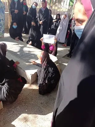 مراسم میهمانی لاله ها در روستای کرف