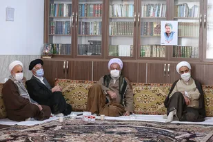 نشست ماهانه ائمه جمعه استان قزوین برگزار شد