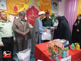 همزمان با روز معلم از مجموعه کادر مدارس راهیان کوثر سپاه تجلیل شد&nbsp;