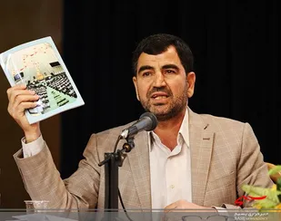 انقلاب اسلامی هیمنه استکبار جهانی را در دنیا در هم شکست/ آمریکا امروز در بدترین شرایط ممکن به سر می برد/فراگیری جنبش مردمی در آمریکا نشان افول روز افزون استکبار جهانی است