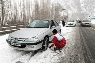 تردد در جاده های زنجان با زنجیر چرخ امکان پذیر است