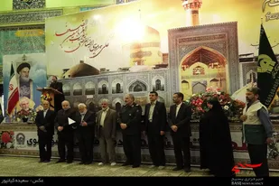 اهداء حکم اولین خادمیاران رضوی در همدان