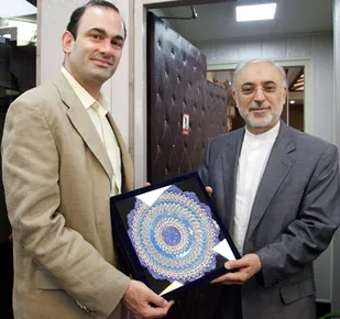 بازدید سردبیر یک رسانه&zwnj; آمریکایی از رآکتور تهران و پژوهشکده گداخت هسته&zwnj;ای!