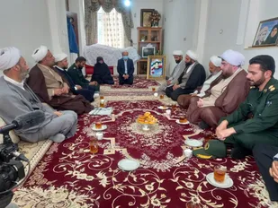 دیدار  نماینده ولی فقیه در سپاه خراسان شمالی با خانواده های شهدای طلبه و روحانی شهرستان گرمه