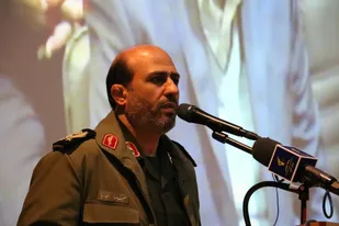 این روزها، جای خالی حاج قاسم ها بیشتر احساس می شود/ تا زمان ضربه نهایی به دشمنان از پای نمی نشینیم
