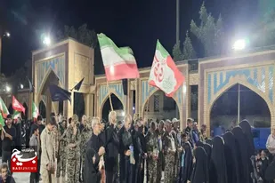شمع&zwnj;های سوگ به یاد رهبر شهید در صالح&zwnj;آباد روشن شد+تصاویر